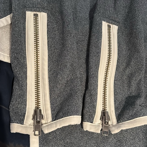 Lululemon Presence of Mind Jacket Polar Cream - size 10 - Picture 11 of 16